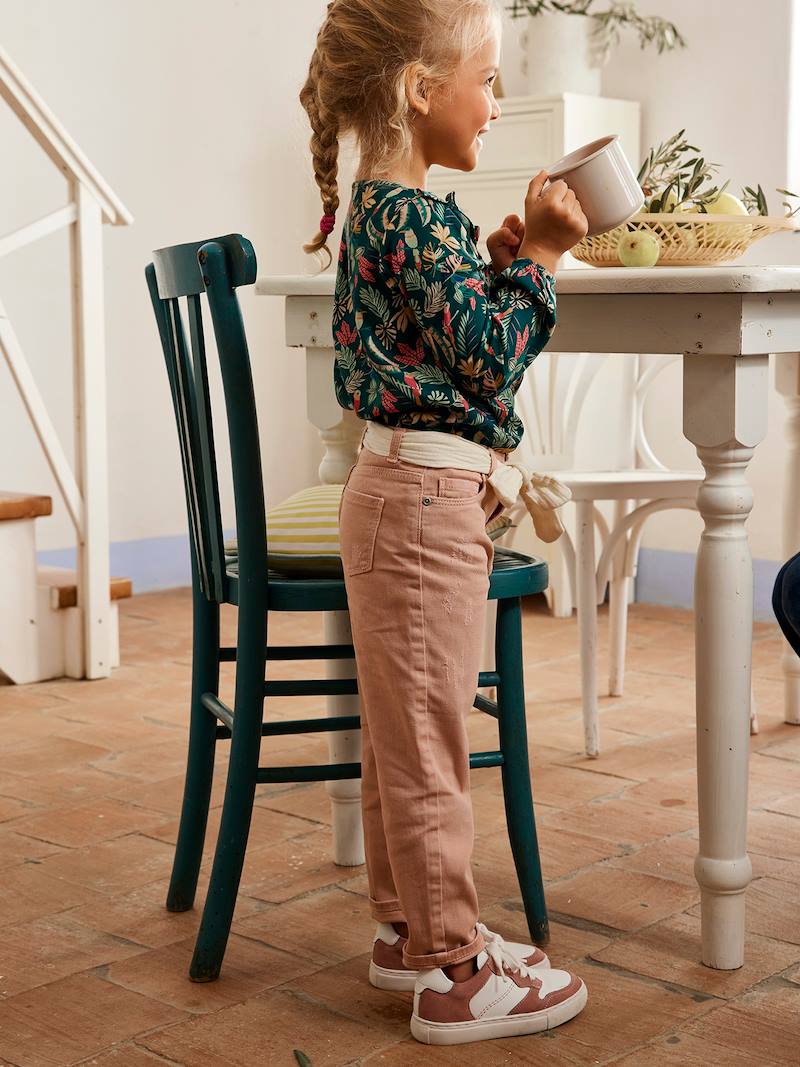 https://kids-avenue.com.ua/pages/gallery/2271/pantalon-mom-fit-et-sa-ceinture-en-gaze-de-coton-fille (5).jpg